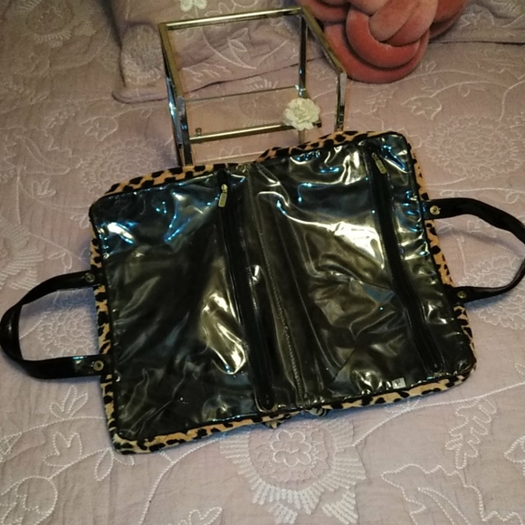 Dior Leopard 🐆 Double Zip 💜 Carry All 👛 - Picture 3 of 10